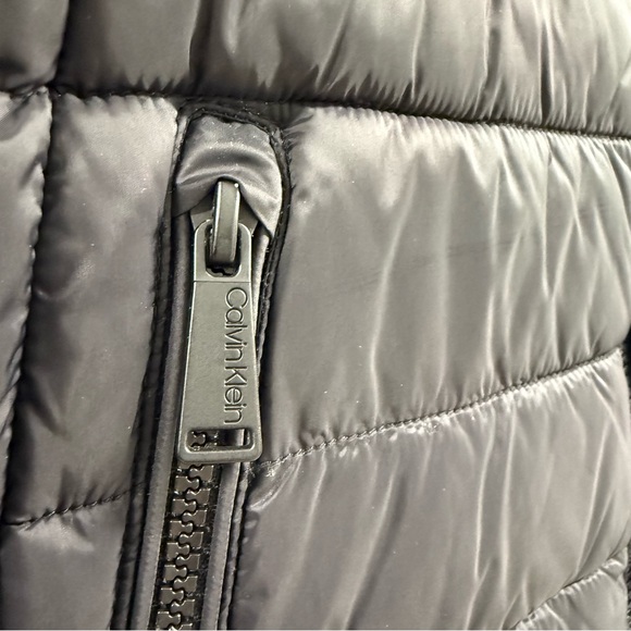 Calvin Klein Black Quilted Puffer Vest Size- M - Picture 5 of 8